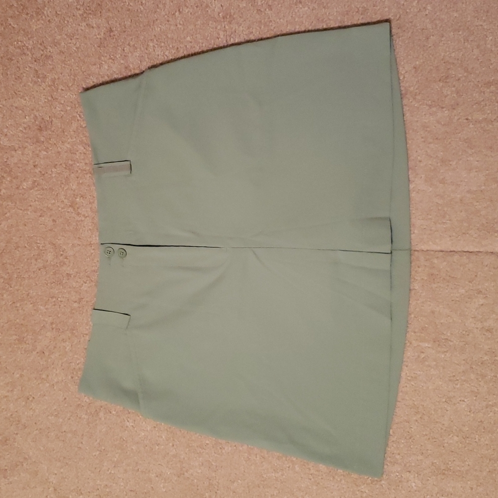 Nike Golf Women's Green Skirt